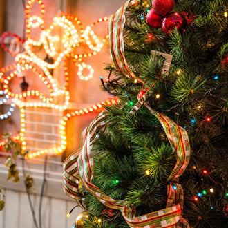 Christmas Checklist: 10 Decorations You May Have Forgotten