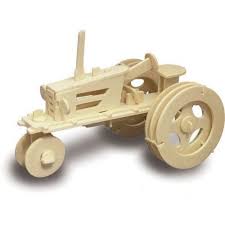 Tractor Woodcraft Construction Kit